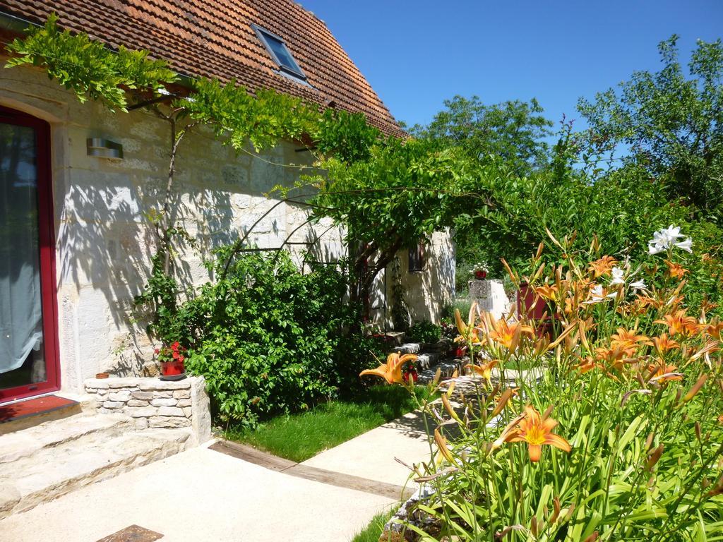 Au Mas De Gamet Bed & Breakfast Théminettes Exterior photo