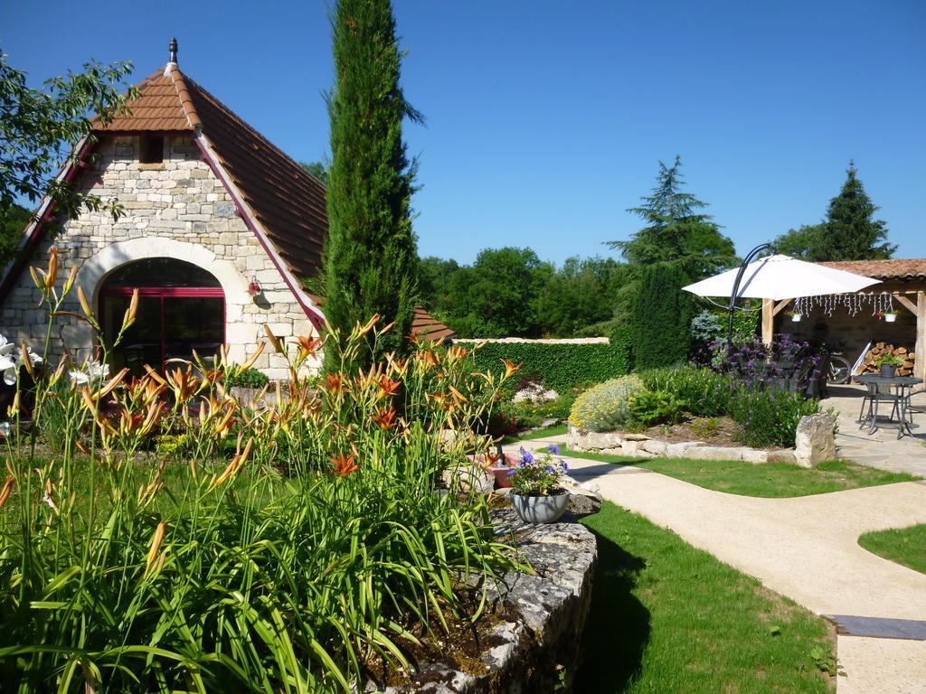 Au Mas De Gamet Bed & Breakfast Théminettes Exterior photo